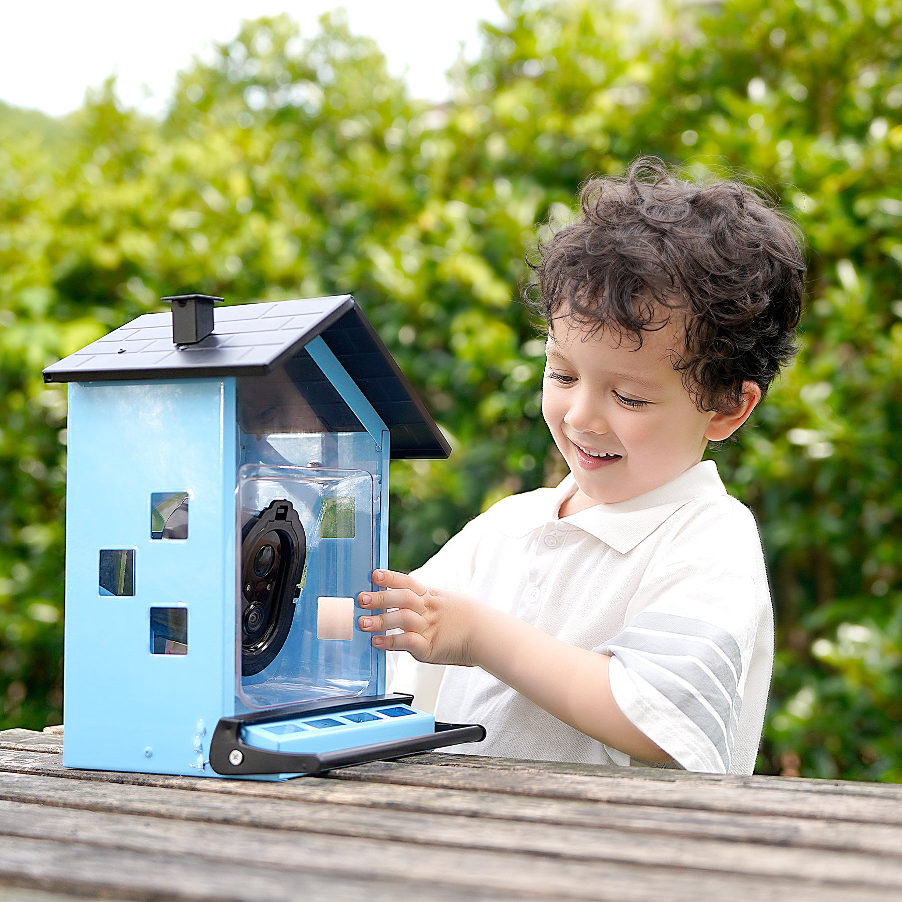 bbpEco Squirrel-Proof Metal Bird Feeder with Camera Blue/Red